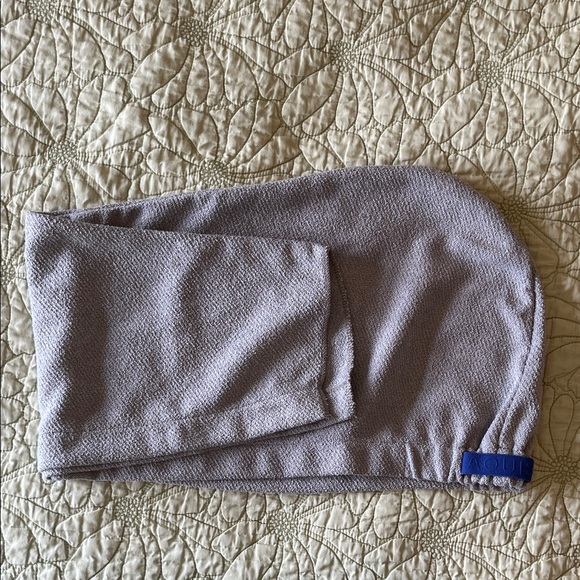 Aquis Flip Hair Drying Tool - Picture 1 of 1